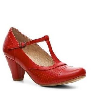 Retro Red Chelsea Crew Oxford Pumps Modcloth 9.5